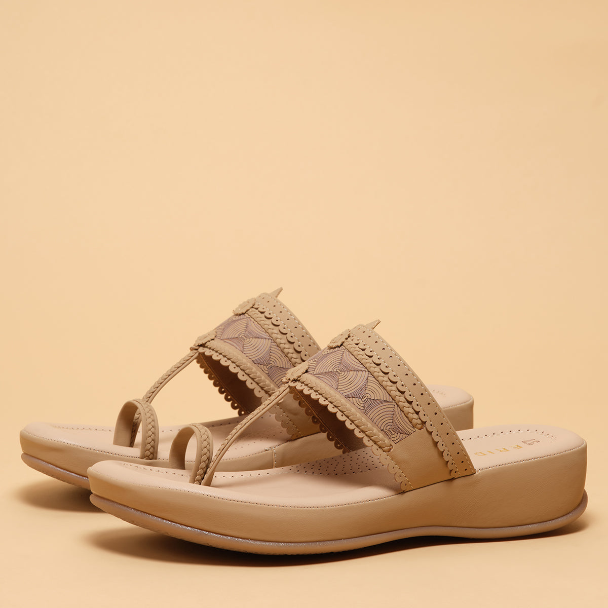 Yavi Kolhapuri Flatforms