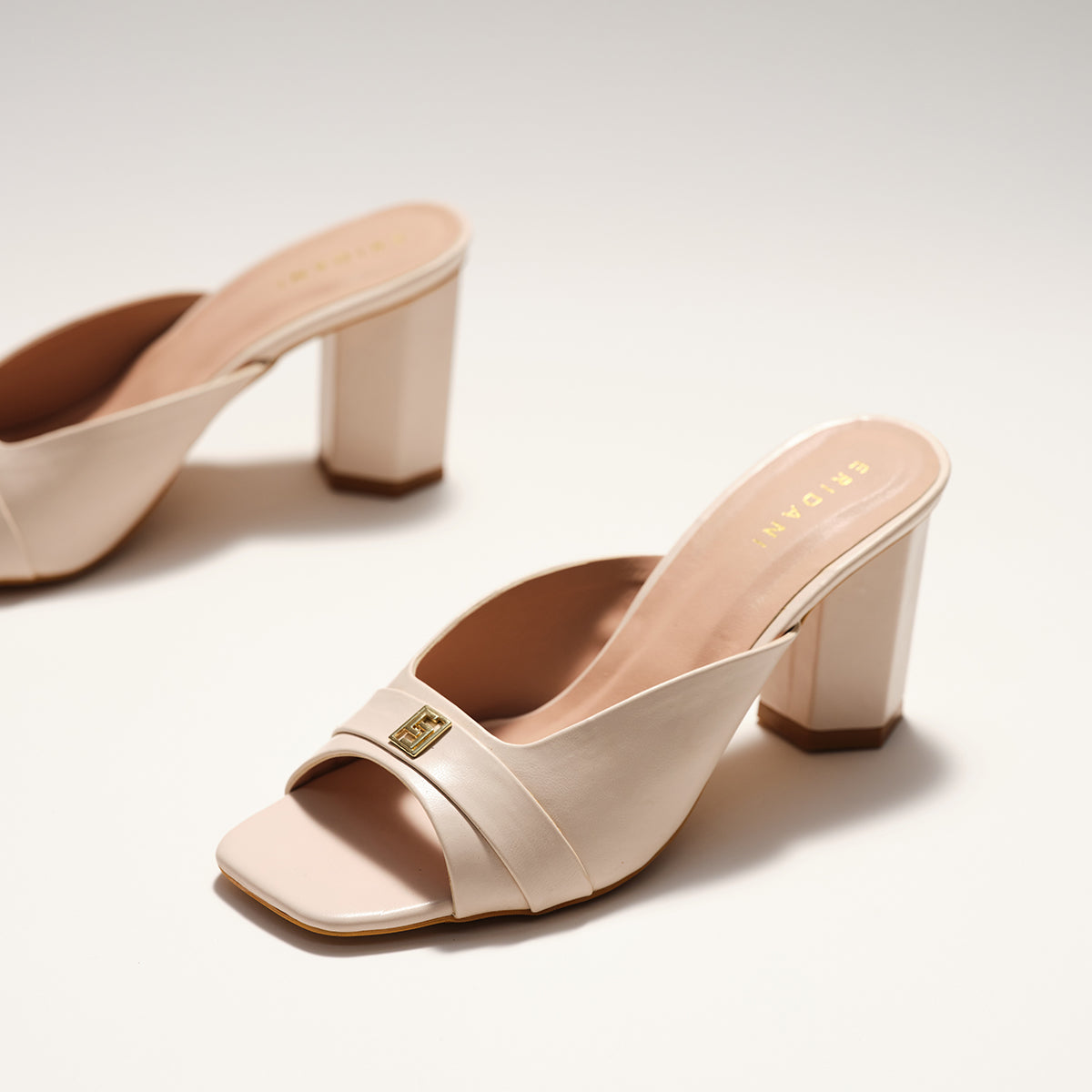 Estaa Signature Heels